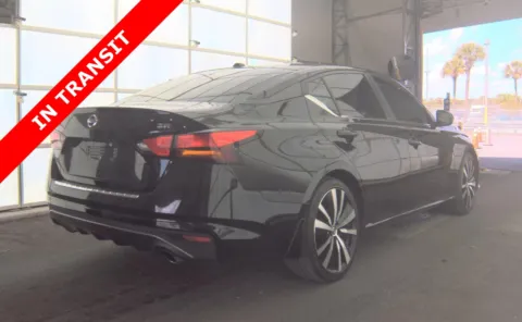 More photos of 2021 Nissan Altima 2.5 SR at Auto Boutique Florida, FL