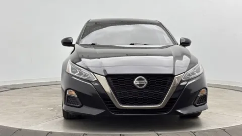 Photos of 2021 Nissan Altima 2.5 SR for sale in Jacksonville, FL at Auto Boutique Florida