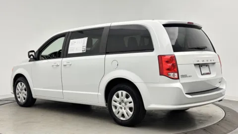 More photos of 2018 Dodge Grand Caravan SE at Auto Boutique Florida, FL