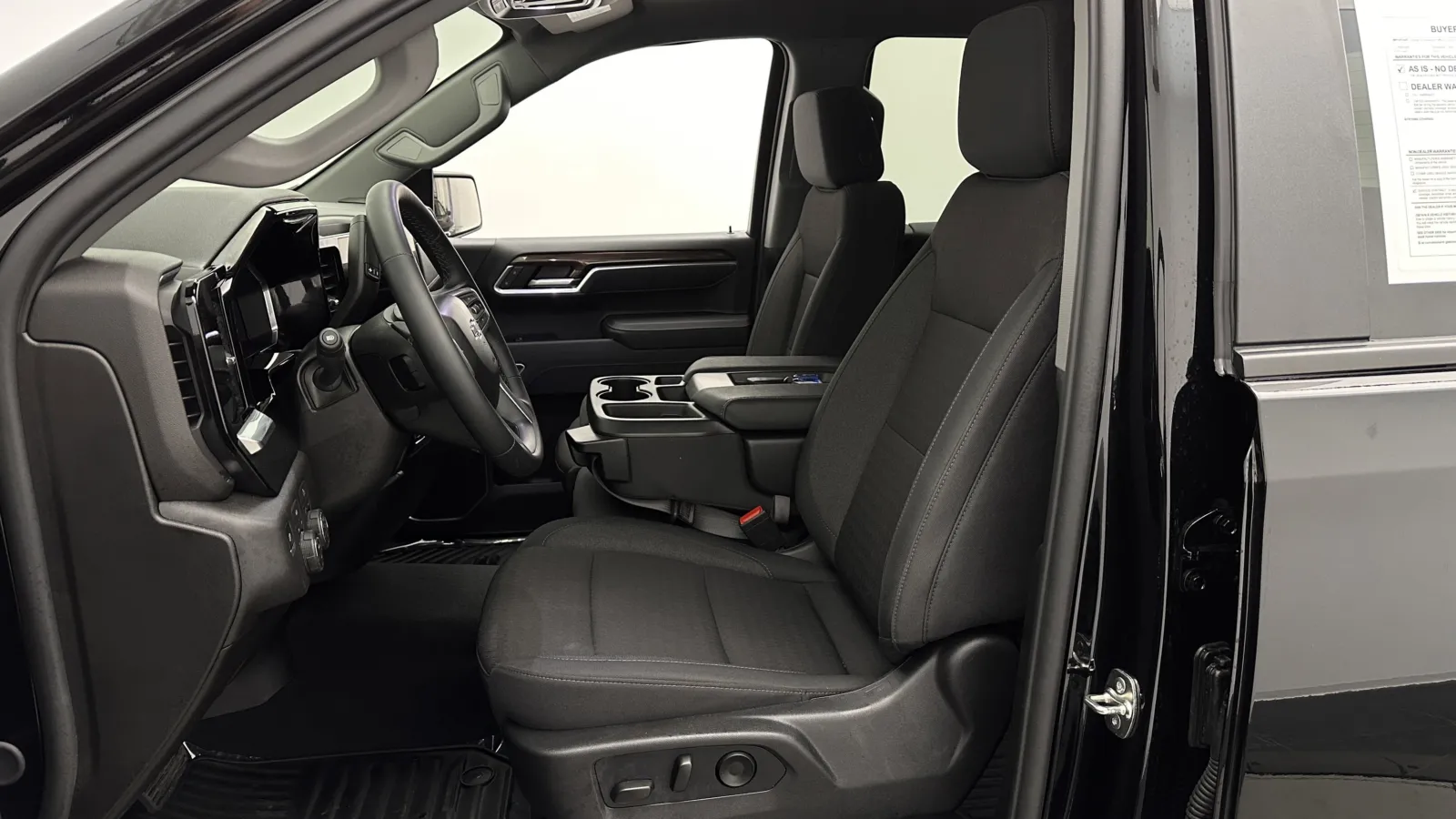 Chevrolet Silverado photo 13