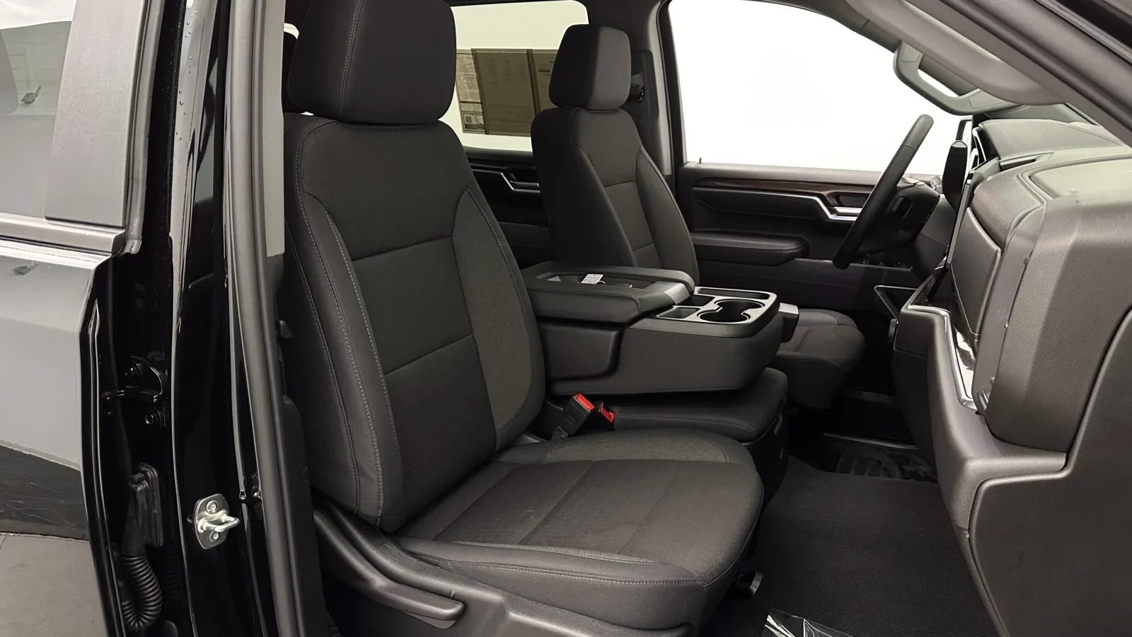 Chevrolet Silverado photo 33