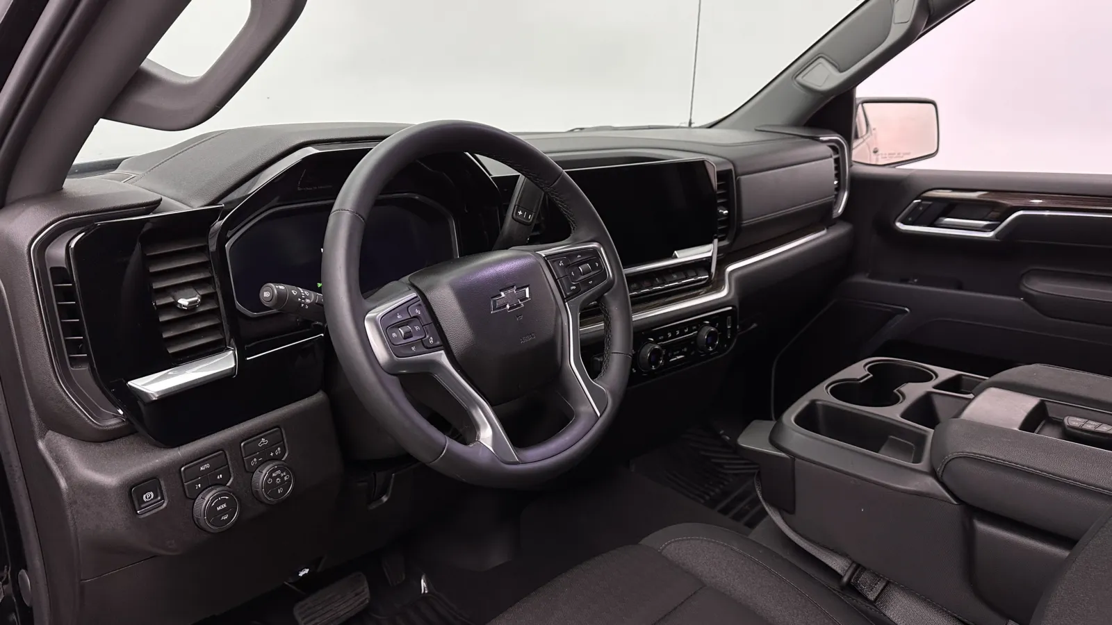 Chevrolet Silverado photo 9