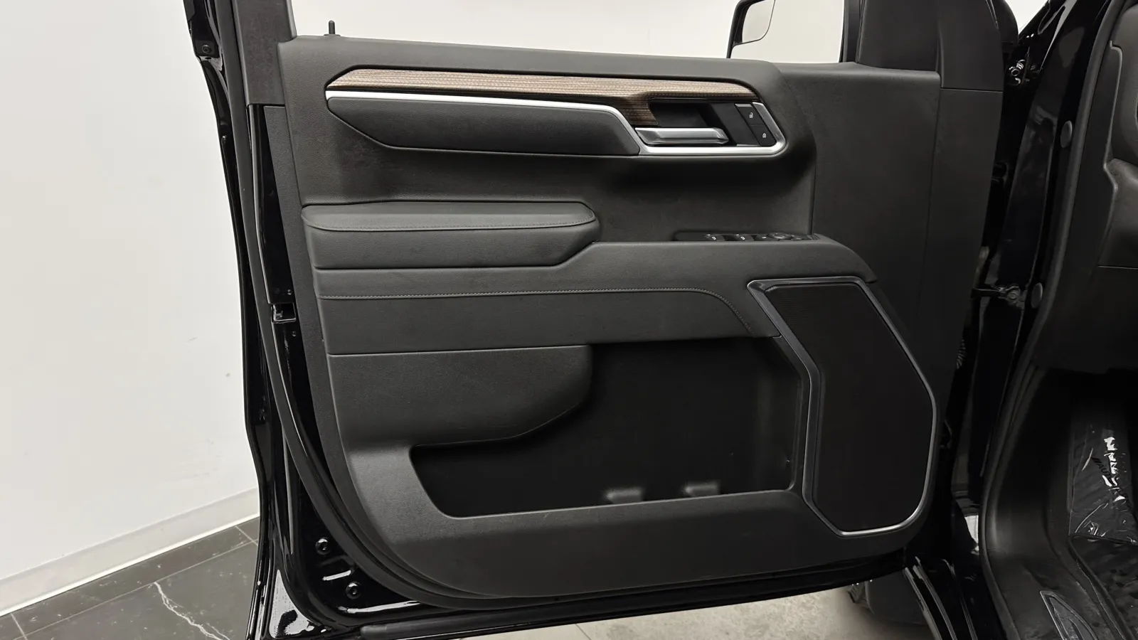 Chevrolet Silverado photo 10
