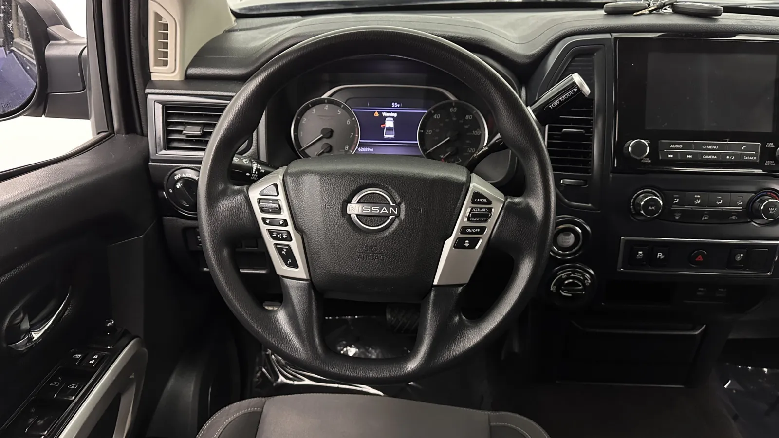 Nissan Titan photo 21