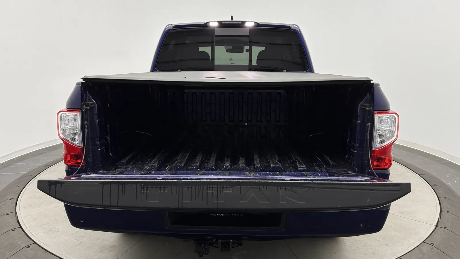 Nissan Titan photo 25