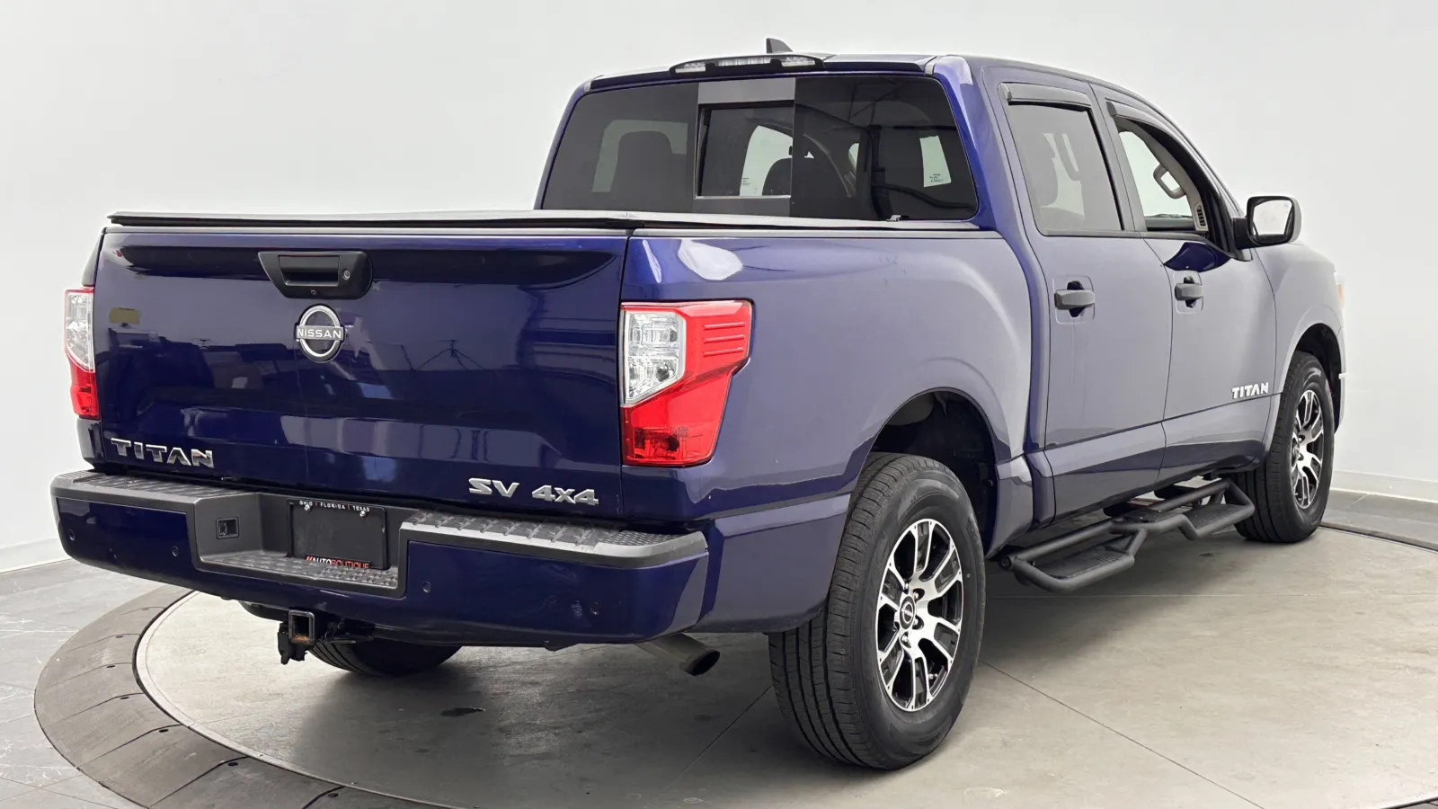 Nissan Titan photo 7