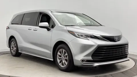 Another view of 2022 Toyota Sienna XLE for sale in Jacksonville, FL at Auto Boutique Florida