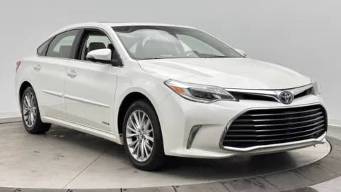 Another view of 2018 Toyota Avalon Hybrid Limited for sale in Jacksonville, FL at Auto Boutique Florida
