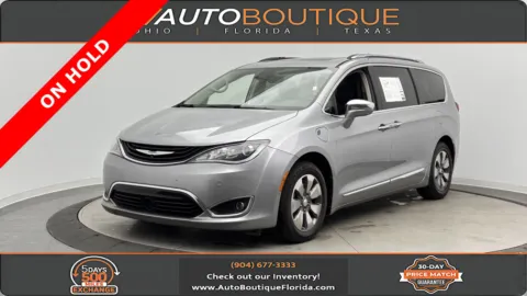 Silver 2018 Chrysler Pacifica Hybrid Limited for sale in Jacksonville, FL