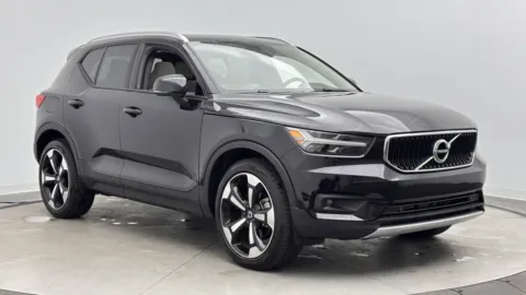 Another view of 2021 Volvo XC40 Momentum for sale in Jacksonville, FL at Auto Boutique Florida