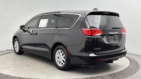More photos of 2022 Chrysler Voyager LX at Auto Boutique Florida, FL