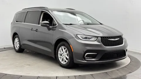 Another view of 2022 Chrysler Pacifica Touring L for sale in Jacksonville, FL at Auto Boutique Florida