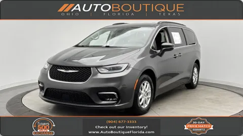 Gray 2022 Chrysler Pacifica Touring L for sale in Jacksonville, FL