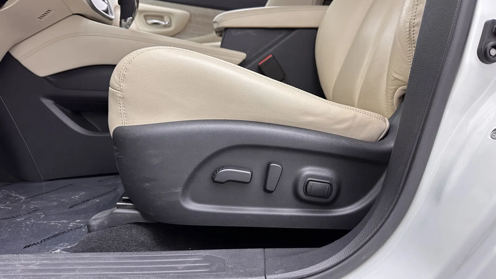 2021 Nissan Murano SL - Photo 14