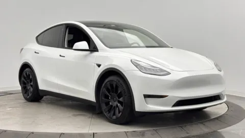 Another view of 2020 Tesla Model Y Long Range for sale in Jacksonville, FL at Auto Boutique Florida