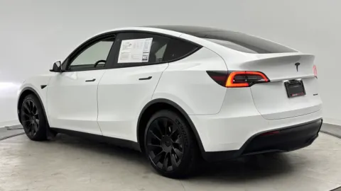More photos of 2020 Tesla Model Y Long Range at Auto Boutique Florida, FL