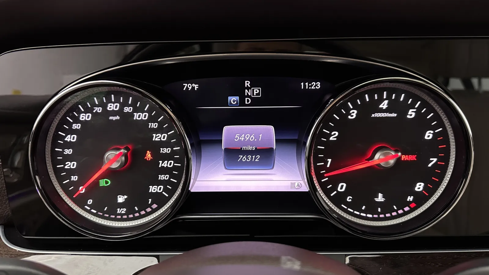 Mercedes-Benz E-Class photo 17