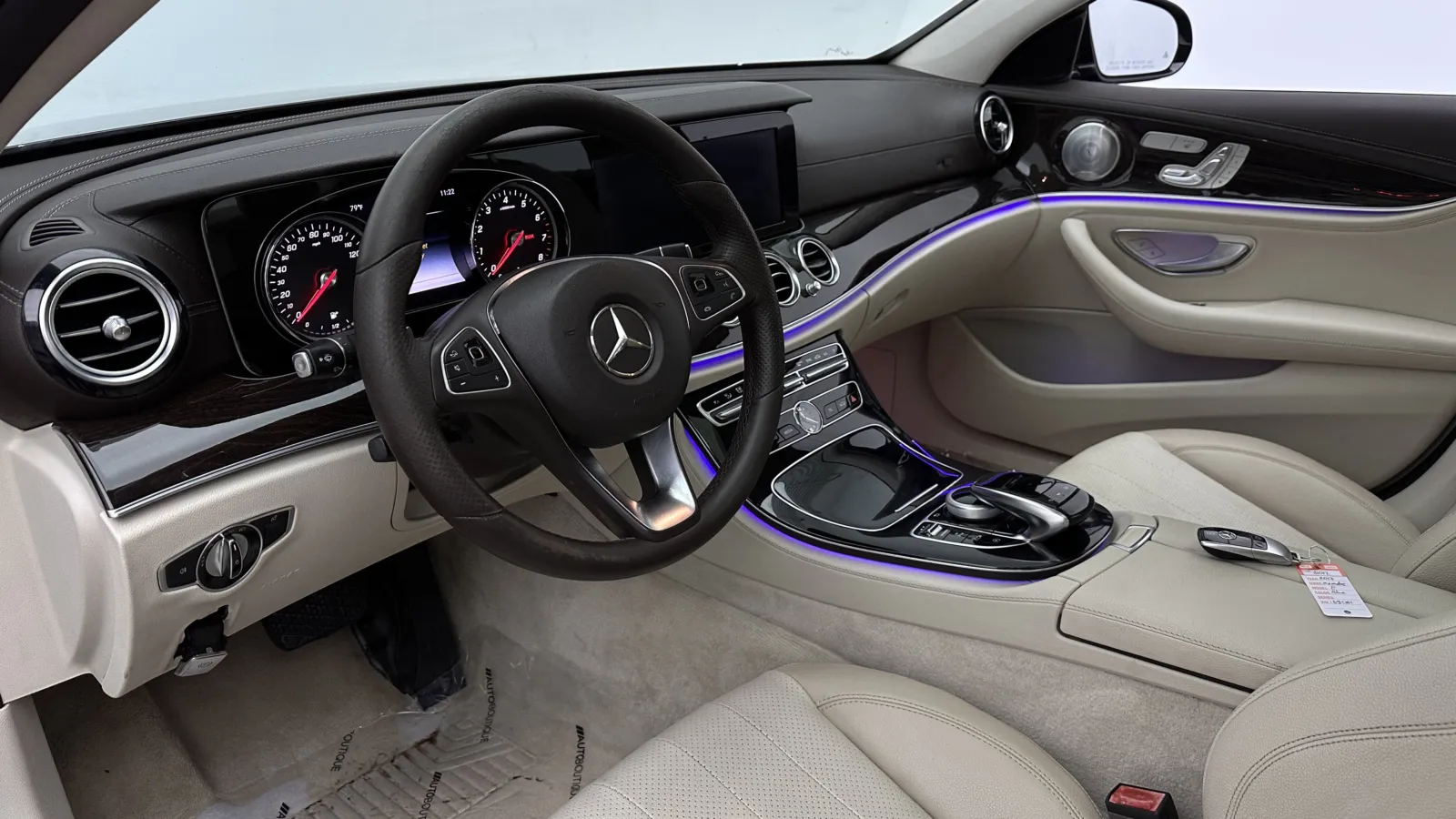 Mercedes-Benz E-Class photo 10