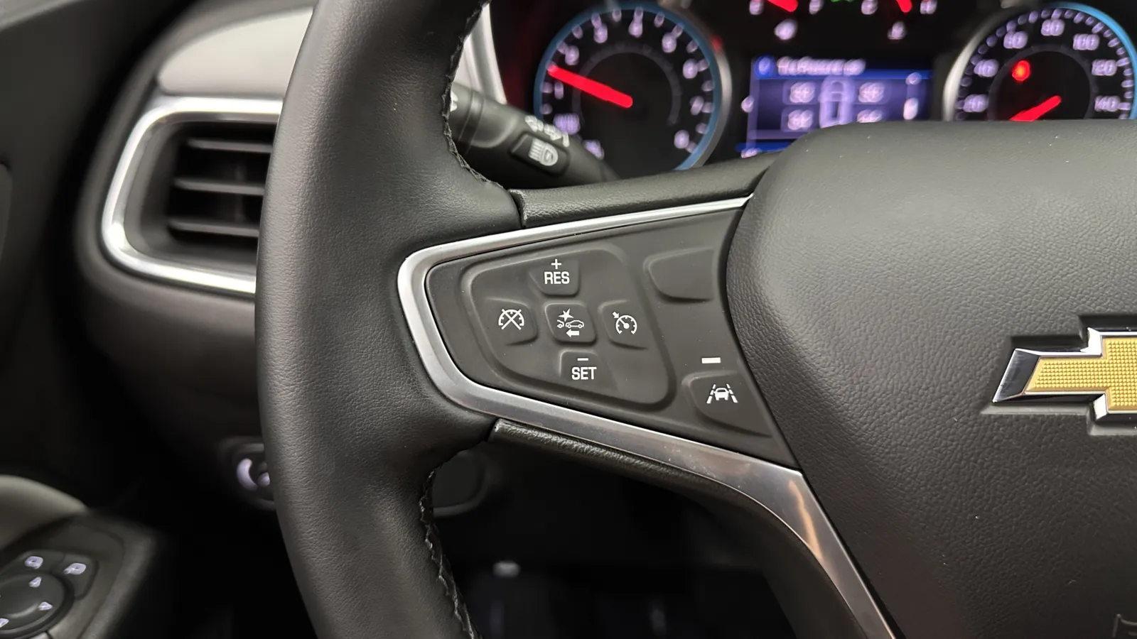 Chevrolet Equinox photo 17