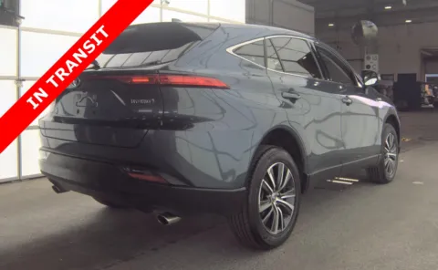 More photos of 2021 Toyota Venza LE at Auto Boutique Florida, FL