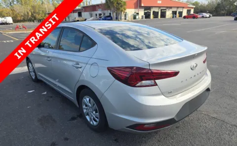 More photos of 2020 Hyundai Elantra SE at Auto Boutique Florida, FL