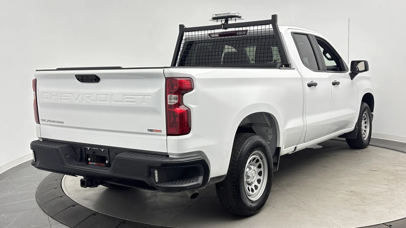 Chevrolet Silverado photo 7