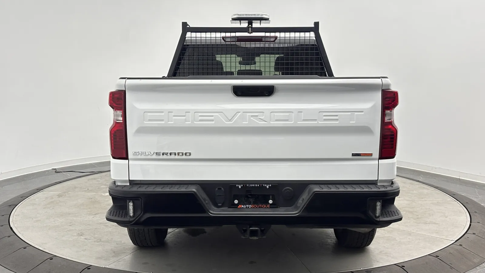 Chevrolet Silverado photo 6