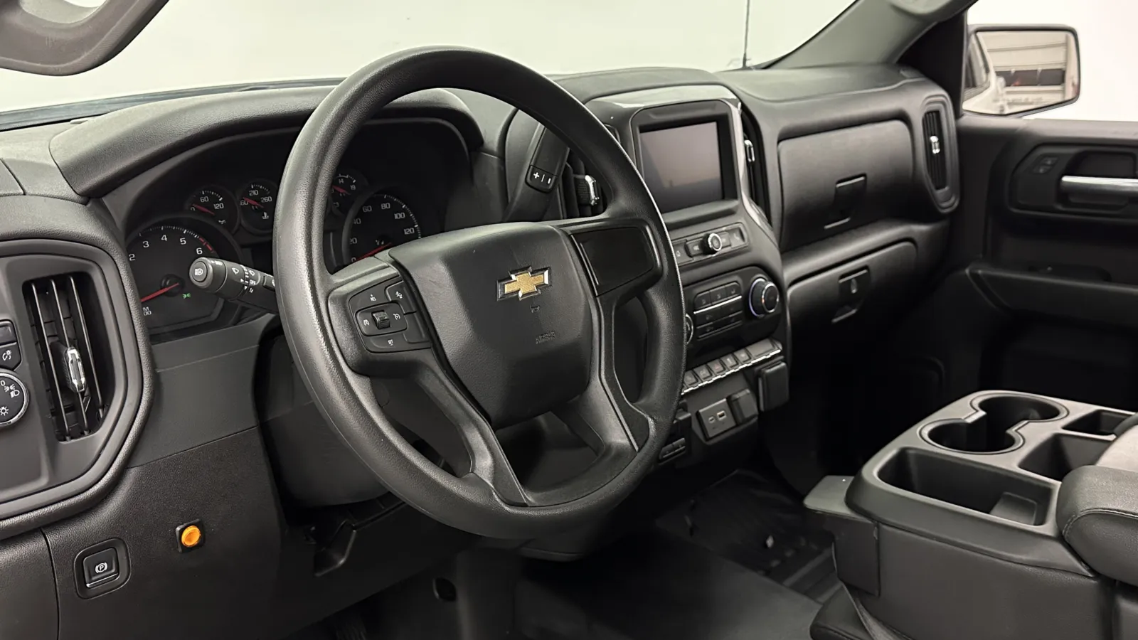 Chevrolet Silverado photo 8