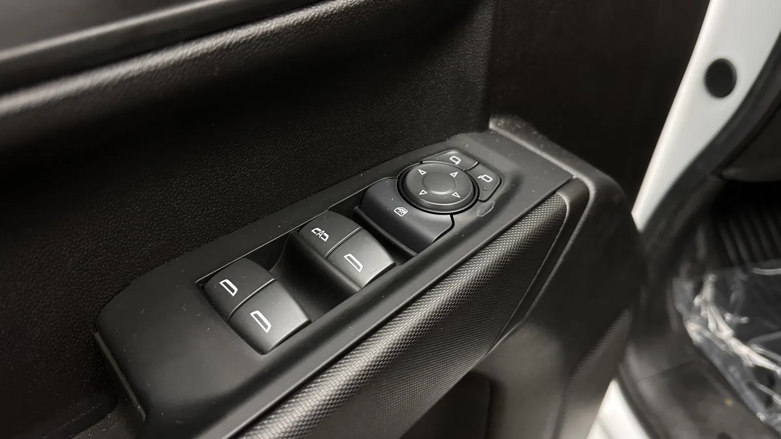 Chevrolet Silverado photo 10