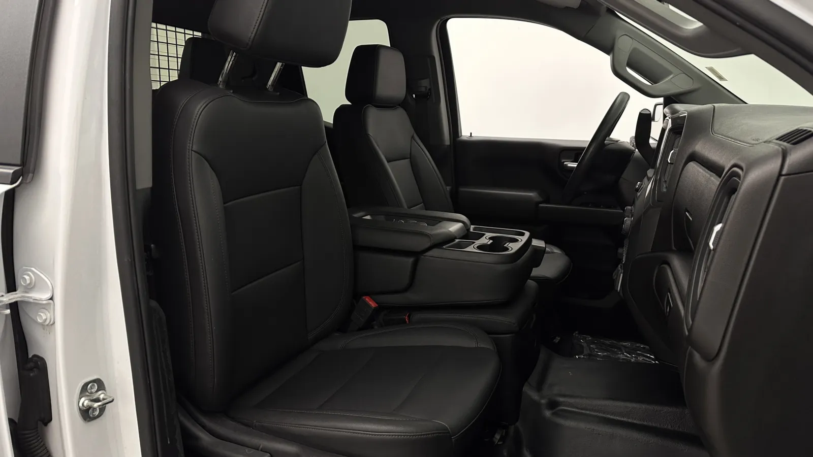 Chevrolet Silverado photo 26