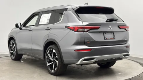 More photos of 2024 Mitsubishi Outlander SEL at Auto Boutique Florida, FL