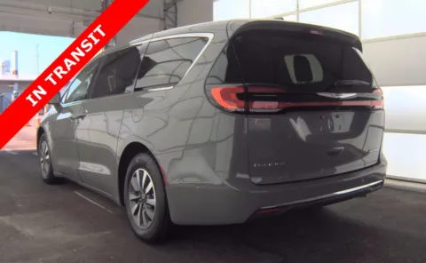 More photos of 2022 Chrysler Pacifica Hybrid Touring L at Auto Boutique Florida, FL