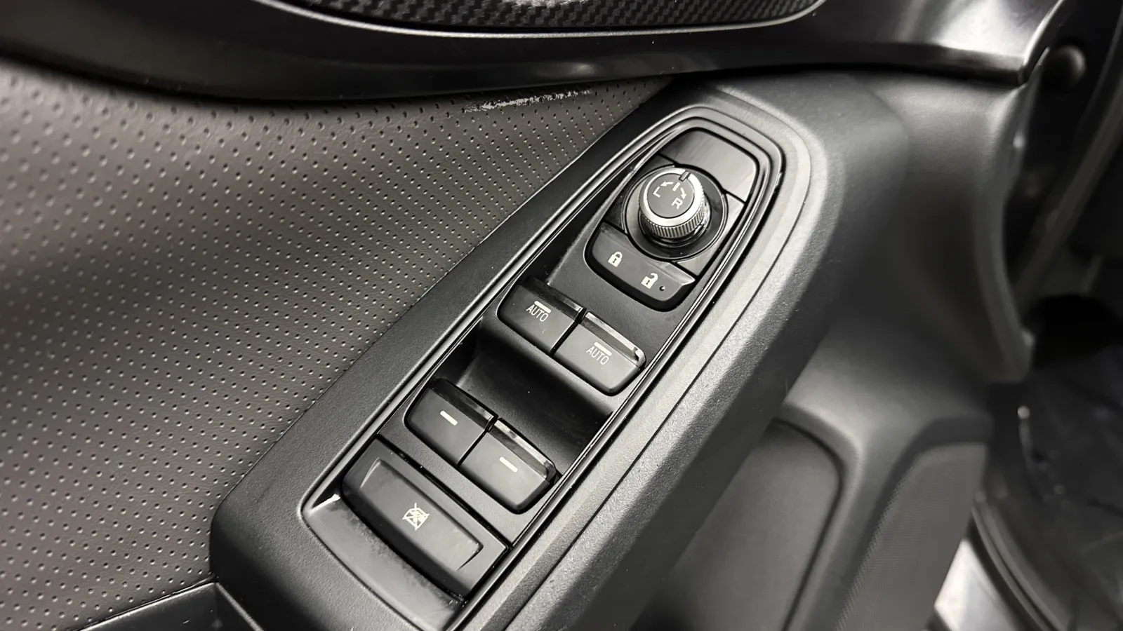 Subaru Crosstrek photo 10