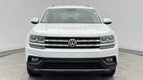 Photos of 2018 Volkswagen Atlas 2.0T SE for sale in Jacksonville, FL at Auto Boutique Florida