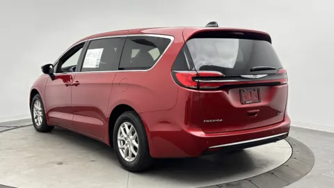 More photos of 2025 Chrysler Pacifica Select at Auto Boutique Florida, FL