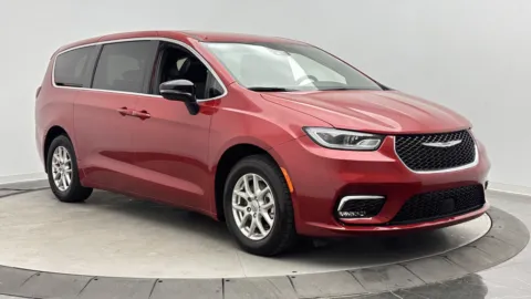 Another view of 2025 Chrysler Pacifica Select for sale in Jacksonville, FL at Auto Boutique Florida