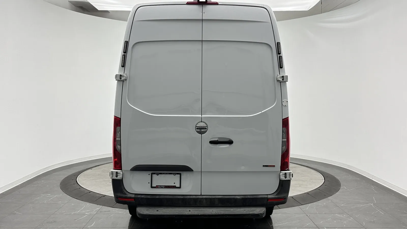Freightliner Sprinter photo 6