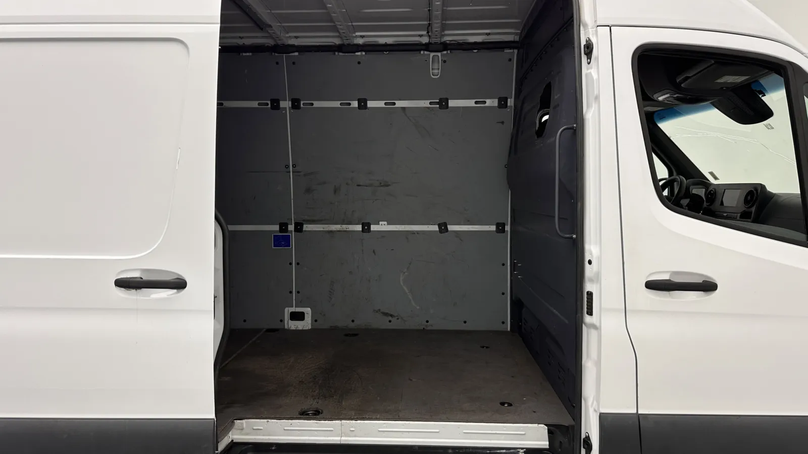 Freightliner Sprinter photo 19