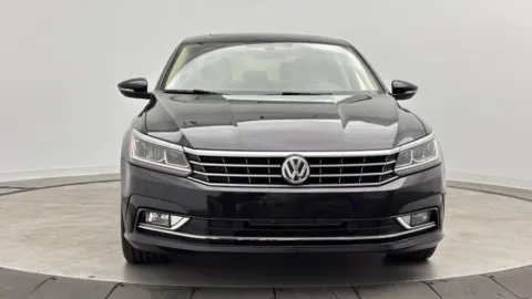 Photos of 2018 Volkswagen Passat 2.0T SE for sale in Jacksonville, FL at Auto Boutique Florida
