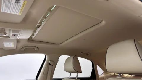 More photos of 2018 Volkswagen Passat 2.0T SE at Auto Boutique Florida, FL