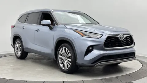 Another view of 2023 Toyota Highlander Platinum for sale in Jacksonville, FL at Auto Boutique Florida