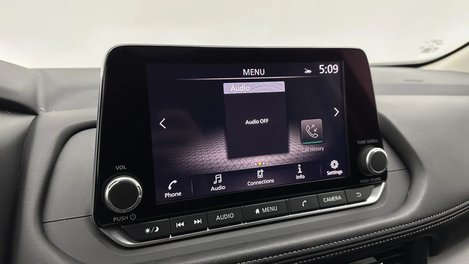 Nissan Rogue photo 16