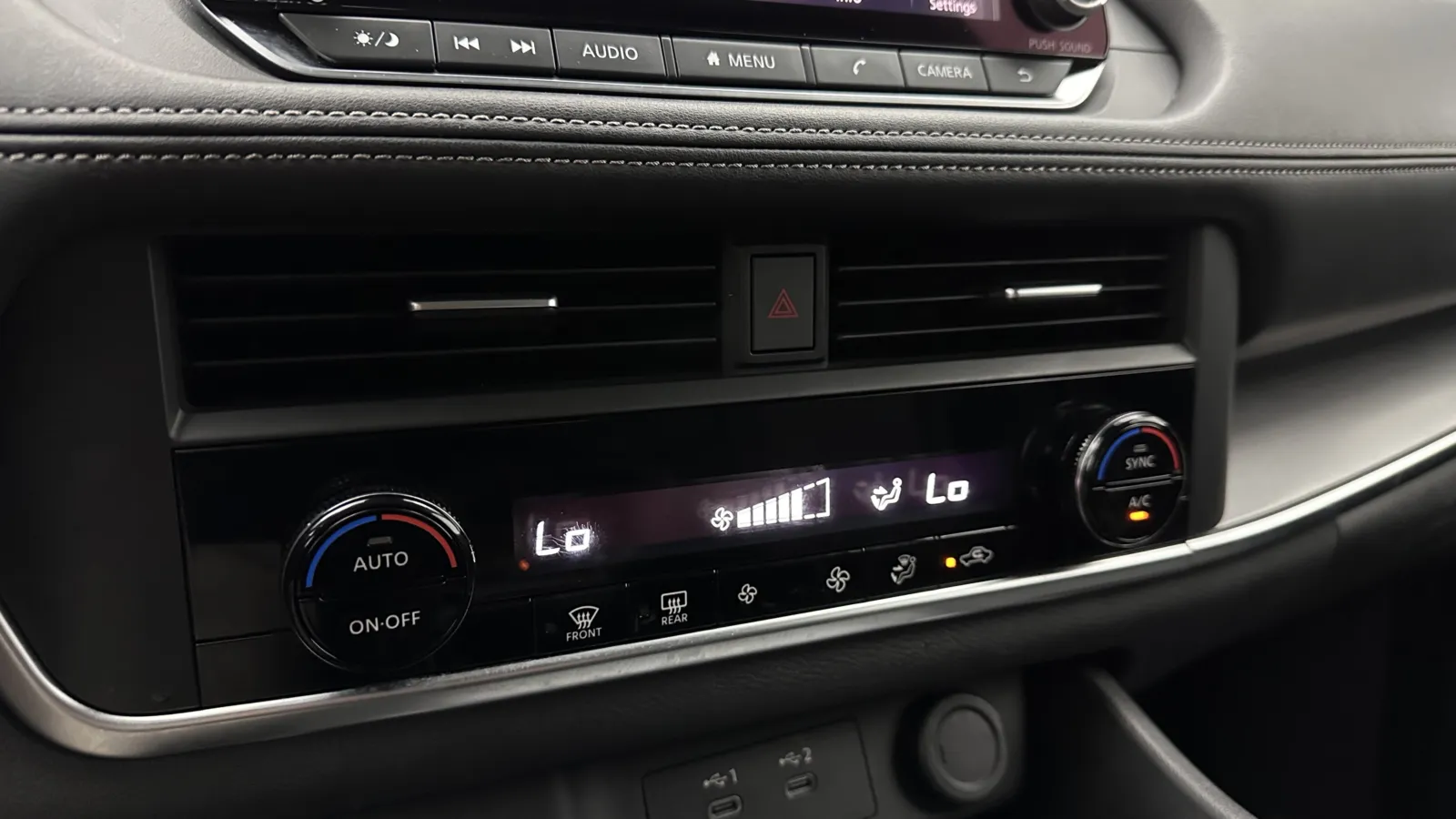 Nissan Rogue photo 15
