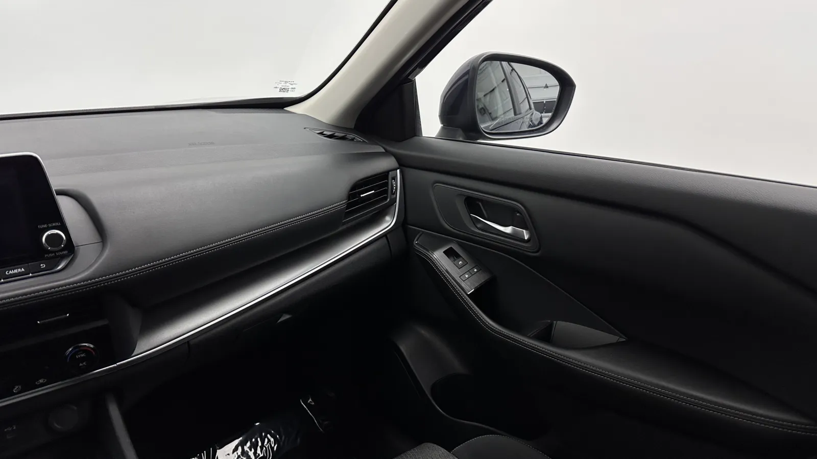 Nissan Rogue photo 27