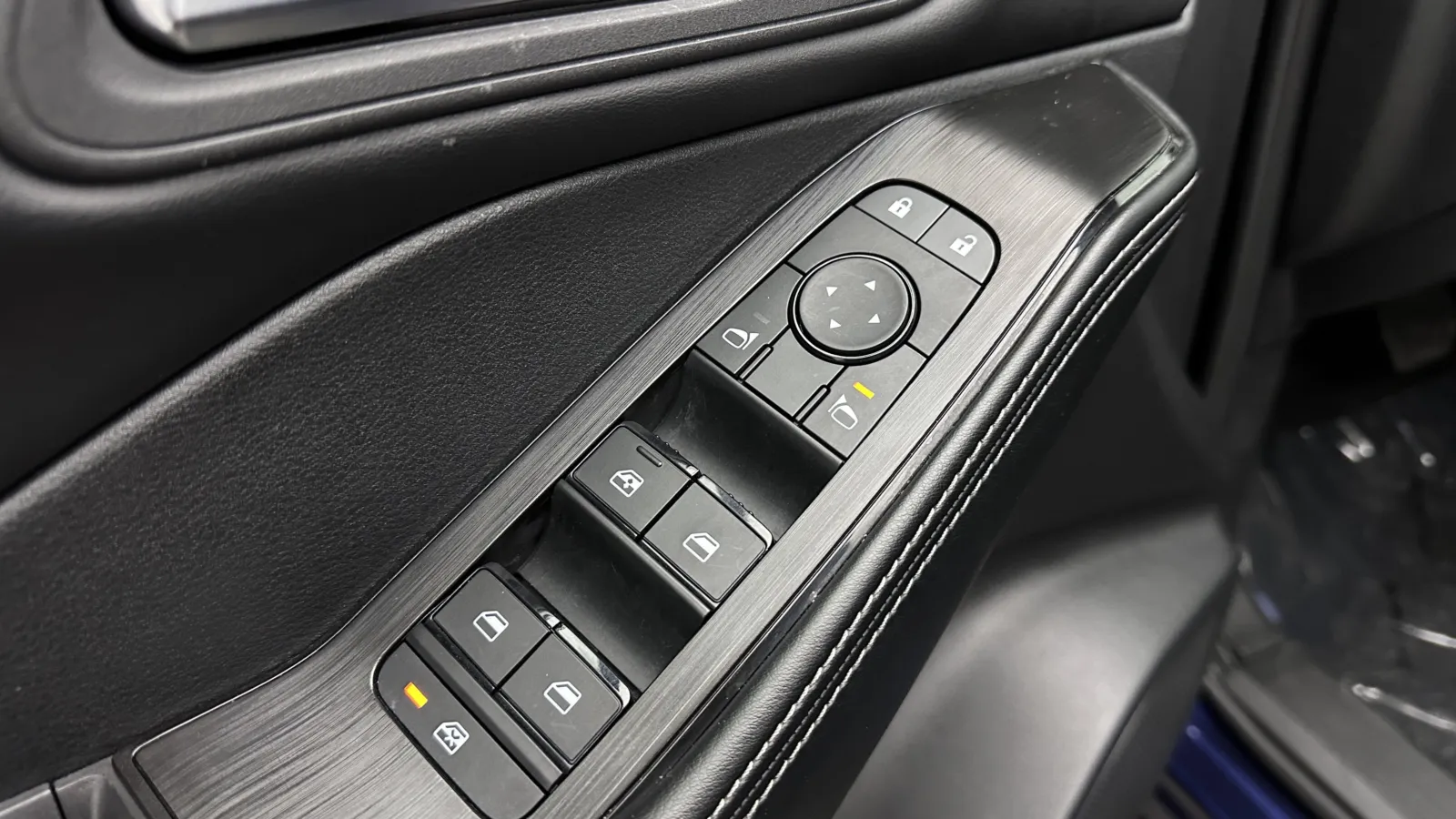 Nissan Rogue photo 10