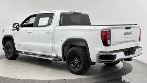 More photos of 2023 GMC Sierra 1500 SLE at Auto Boutique Florida, FL