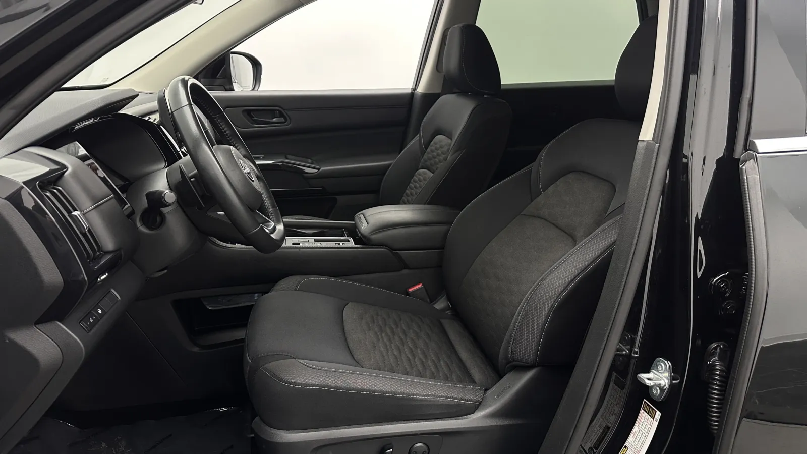 Nissan Pathfinder photo 13