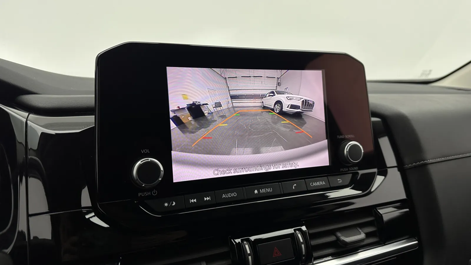 Nissan Pathfinder photo 17