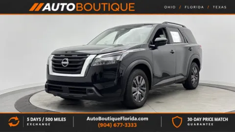 Black 2023 Nissan Pathfinder SV for sale in Jacksonville, FL
