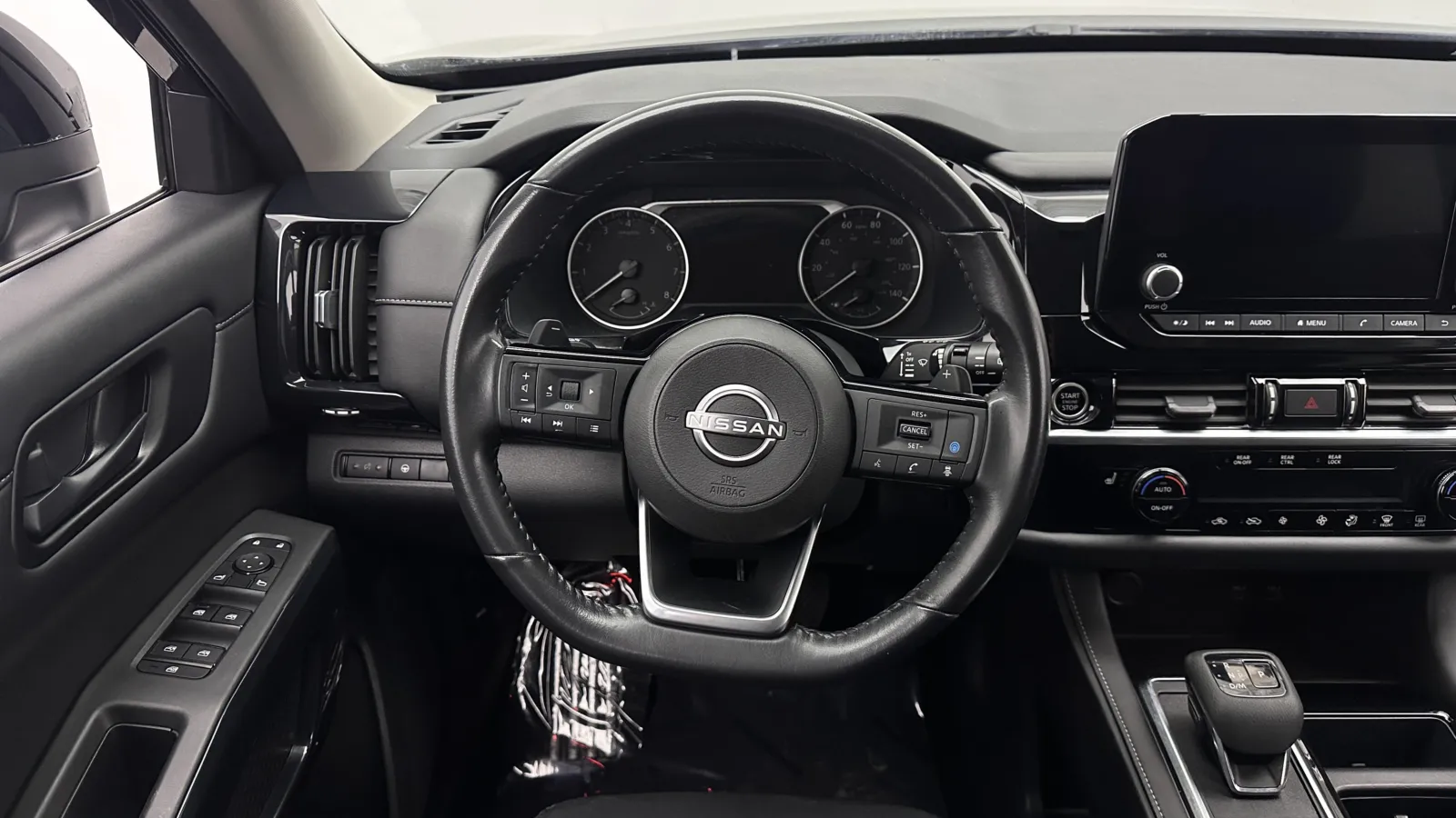 Nissan Pathfinder photo 25